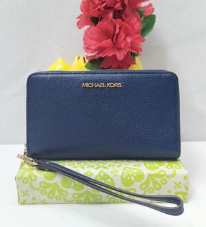Michael Kors Jet Set Travel Navy Blue Leather Zip Around Phone Case Wallet - NWT